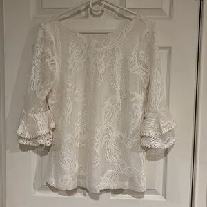 Lilly Pulitzer cream lace lined 3/4 sleeve top. Size L EUC